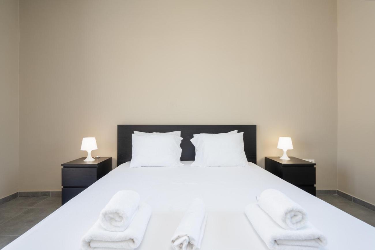 Liv - Sunny Penthouse Near Acropolis Apartment