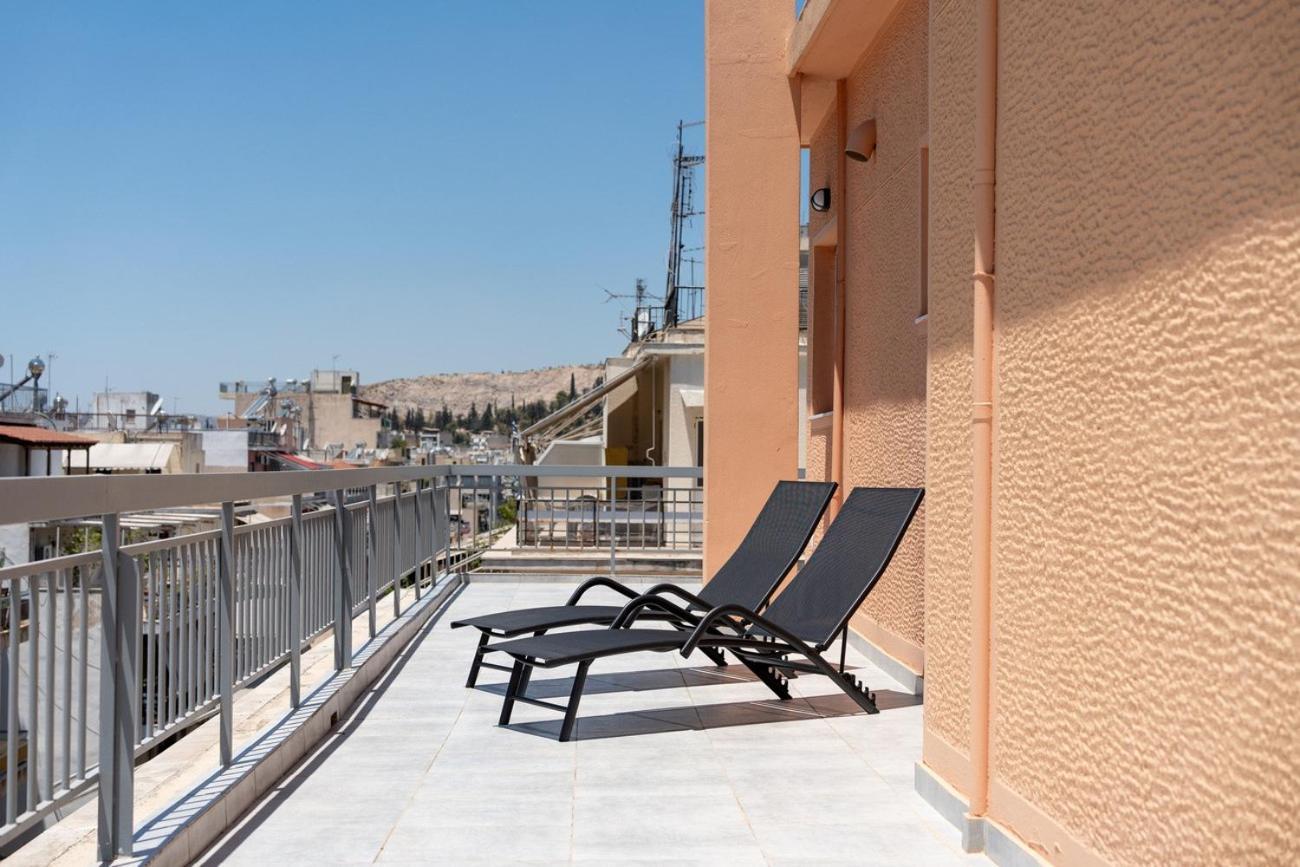 Liv - Sunny Penthouse Near Acropolis Apartment