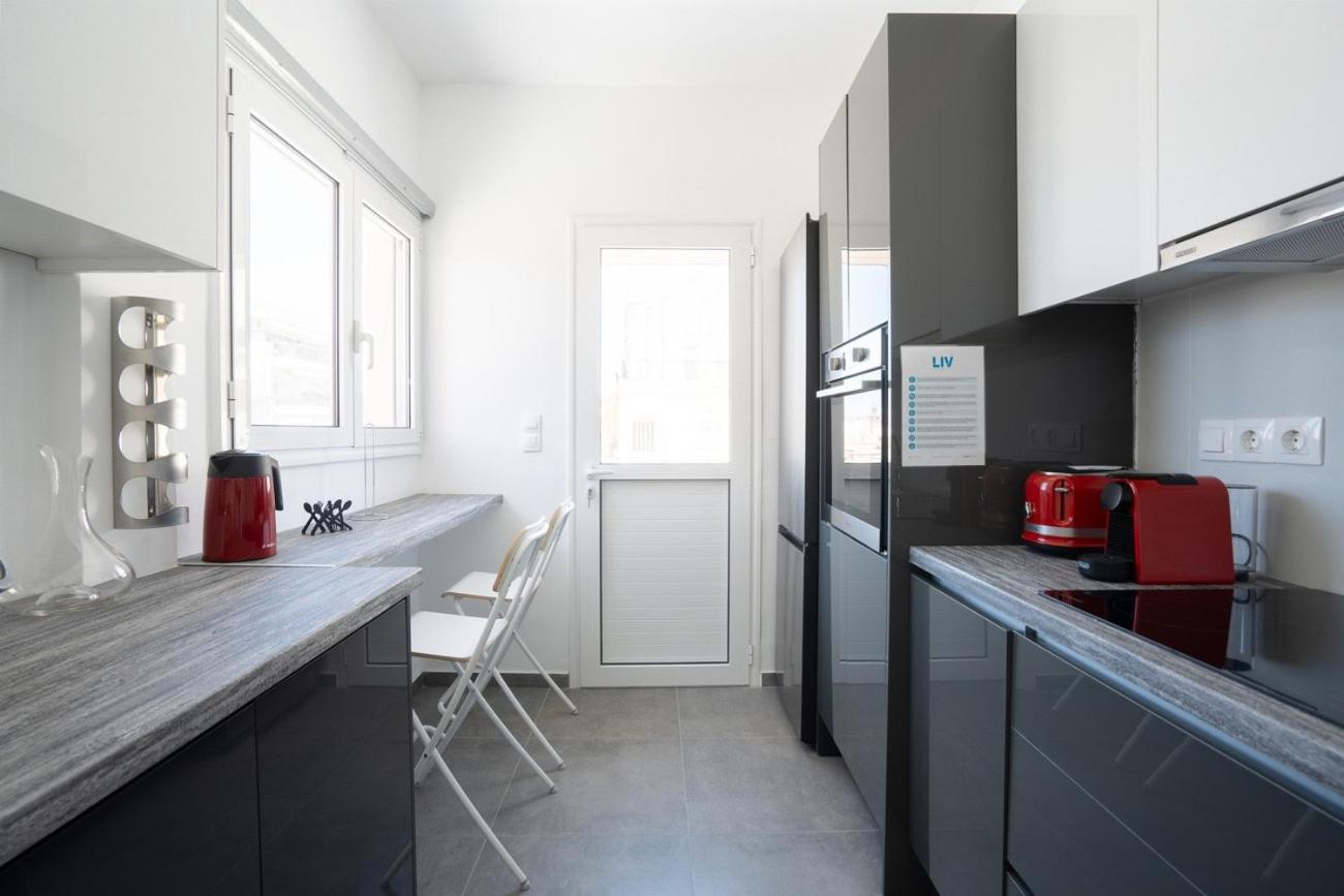 Liv - Sunny Penthouse Near Acropolis * Athens