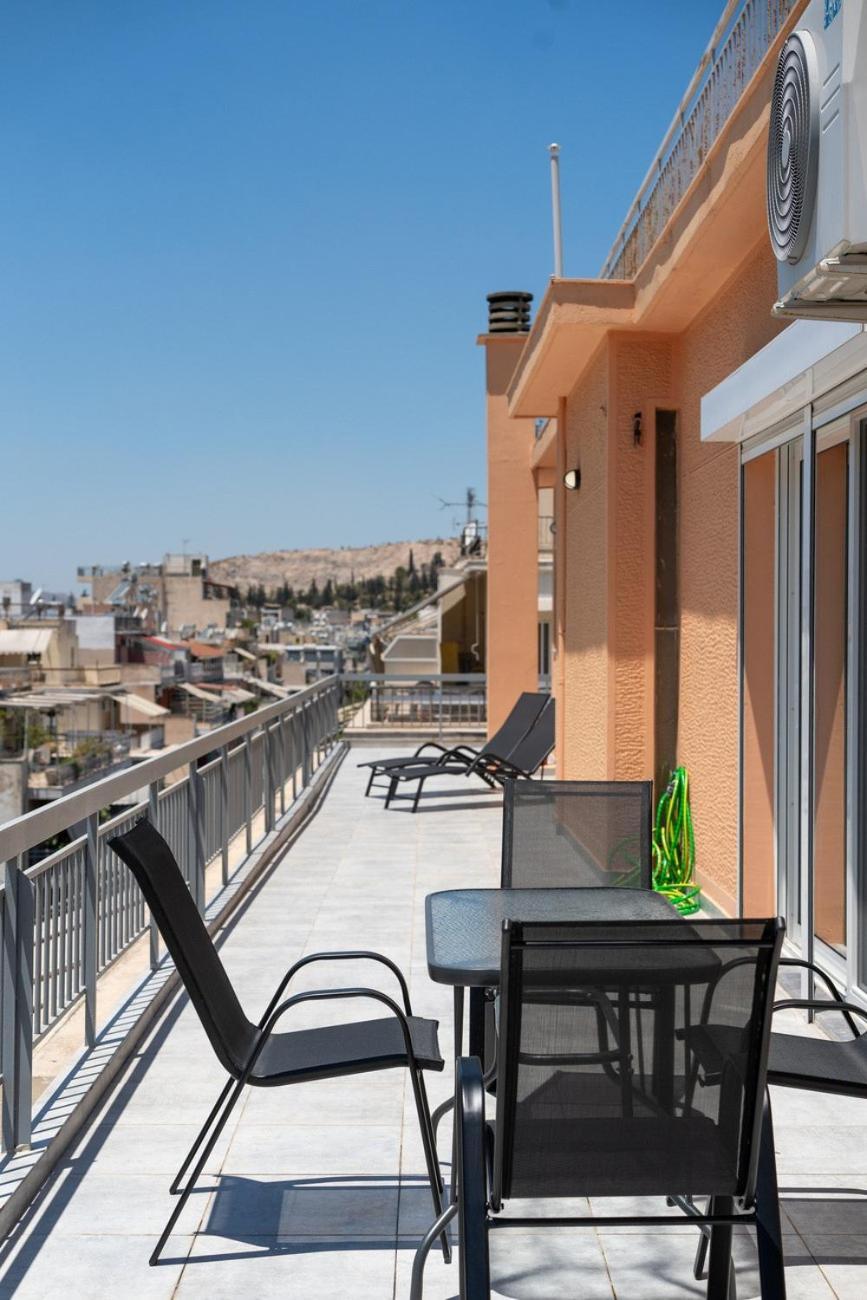 Liv - Sunny Penthouse Near Acropolis Apartment
